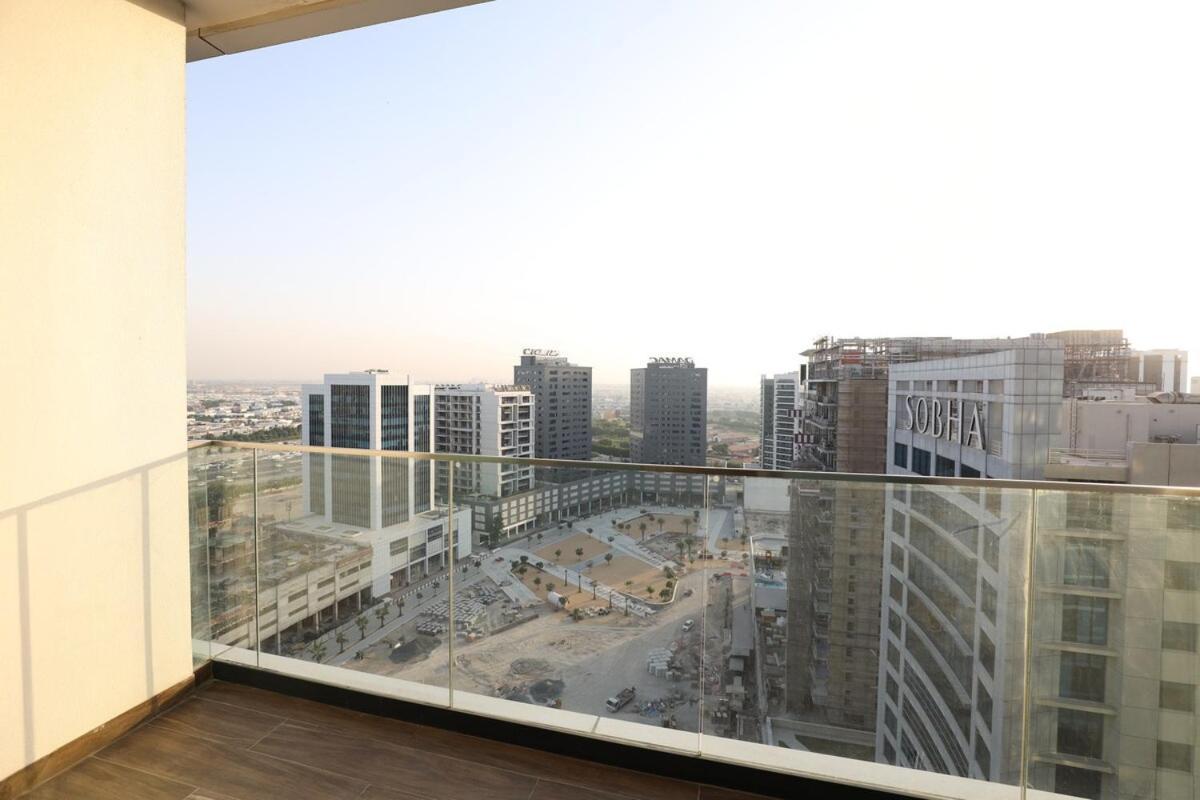 Splendid Views Studio- Sol Bay Business Bay Apartment